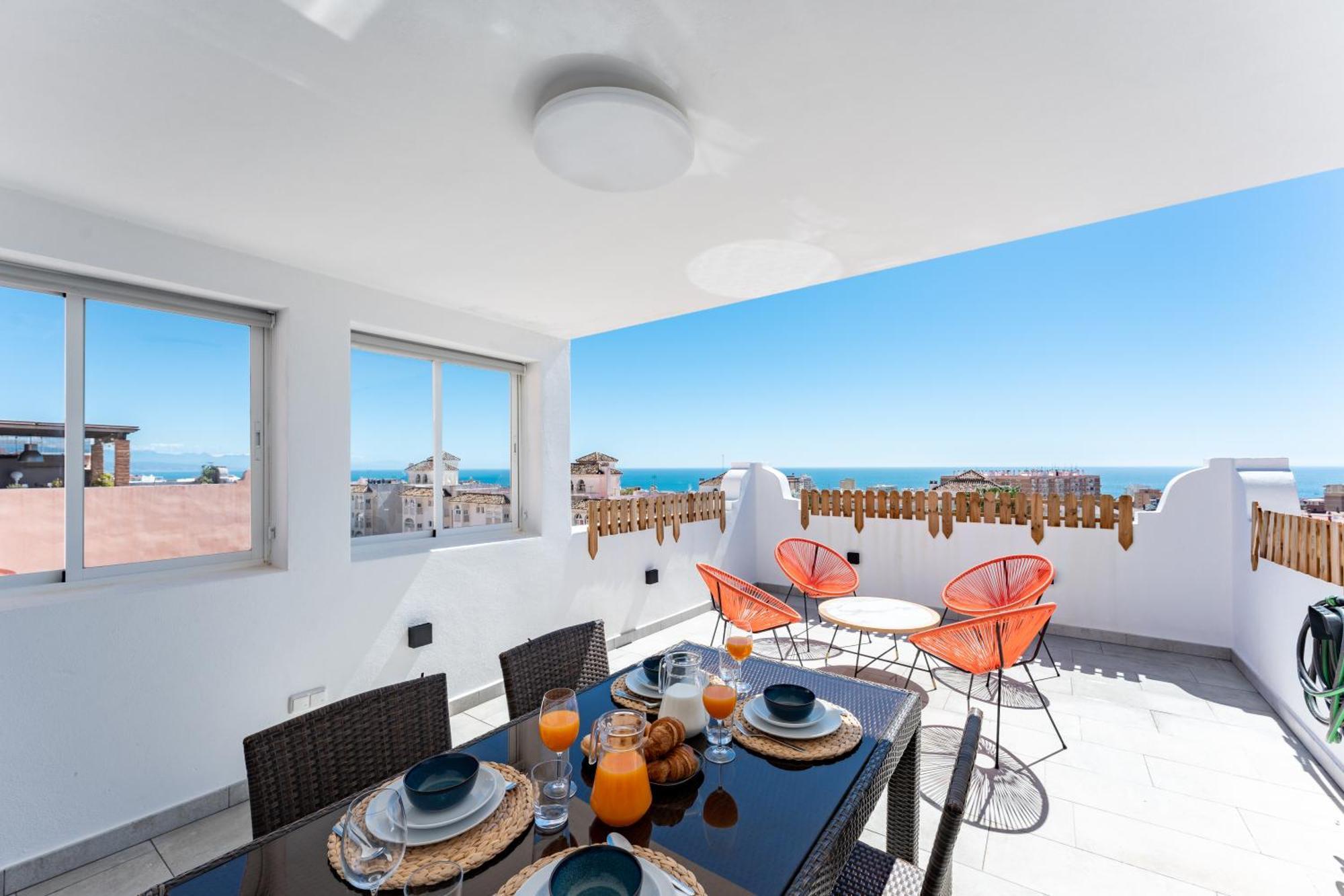 Bhost - Los Carmenes Benalmadena Bagian luar foto